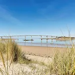 Piscine, 600m De La Plage, 6 Adultes 4 Enfants Semesterbostad