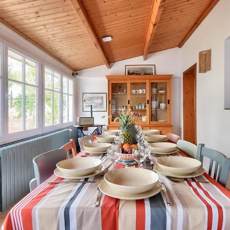 Piscine, 600m De La Plage, 6 Adultes 4 Enfants Casa vacanze