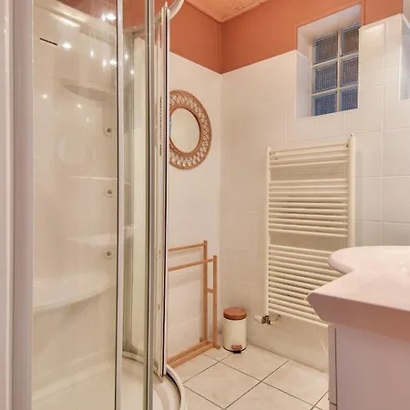בית נופש Piscine, 600m De La Plage, 6 Adultes 4 Enfants *