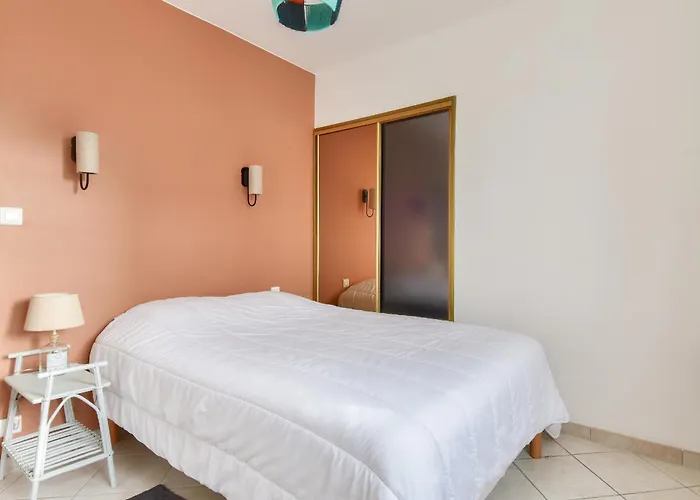 Casa de Férias Piscine, 600m De La Plage, 6 Adultes 4 Enfants La Guérinière