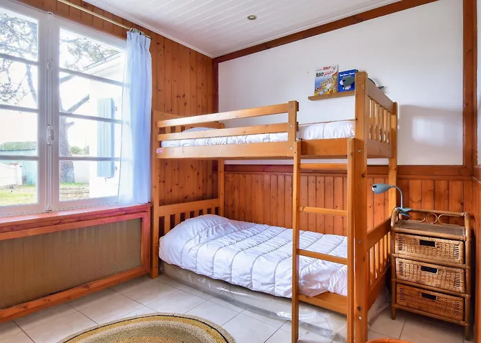 Casa de Férias Piscine, 600m De La Plage, 6 Adultes 4 Enfants