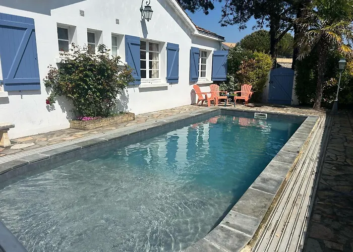 Piscine, 600m De La Plage, 6 Adultes 4 Enfants Hébergement de vacances