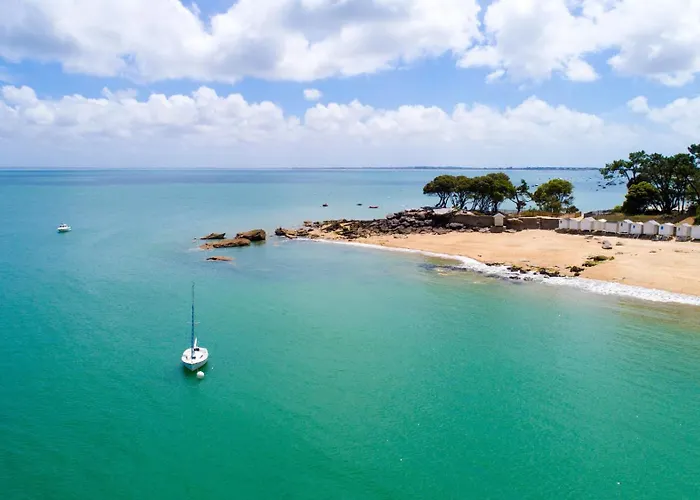 Piscine, 600m De La Plage, 6 Adultes 4 Enfants La Guérinière